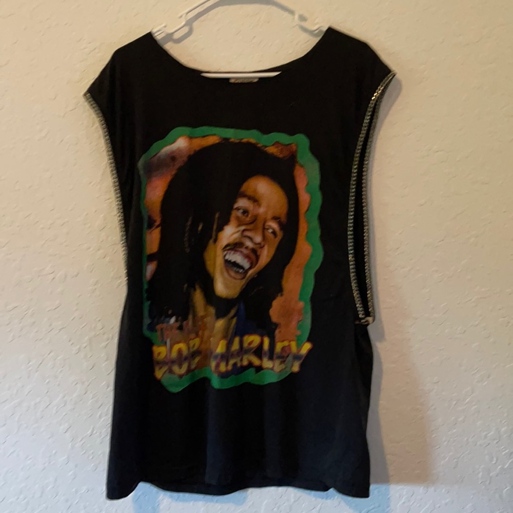 Long bob marley t shirt